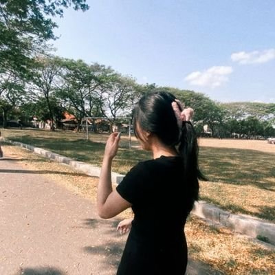 effiqcient's profile picture. 𓂃 ࣪ ִֶָ☾。 pretty when i'm broken ꕤ