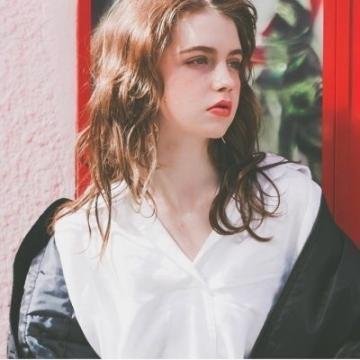 betty8920665312's profile picture. Joined a photography walk, lenses capturing street scenes in freeze-frame—eyes trained to see stories in snapshots.