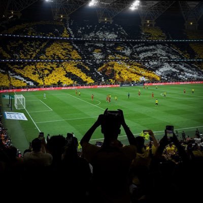 i_mxx3's profile picture. 