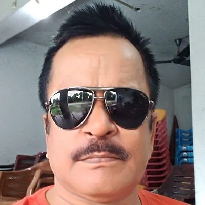 गाली बकना सख्त नापसन्द है,लेकिन अगर गाली दी ,तो बकने में P H D करी है। My retweet is not endorsement./देश भर के चूतियों का सलाहकार