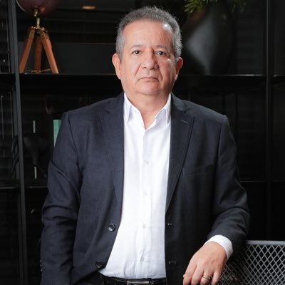 sulpiciopimente's profile picture. Casado, pai, avô e advogado