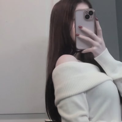 ennayaas's profile picture. 