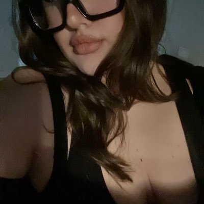 mia777444's profile picture. the luckiest girl alive