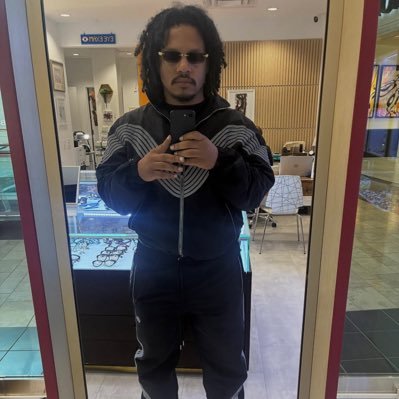 1uptopzolly448's profile picture. To really know me is to understand me, to really know what I really been through and I’m still standing 🚶🏽‍♂️