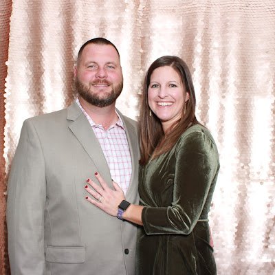 MelanieWest31's profile picture. 