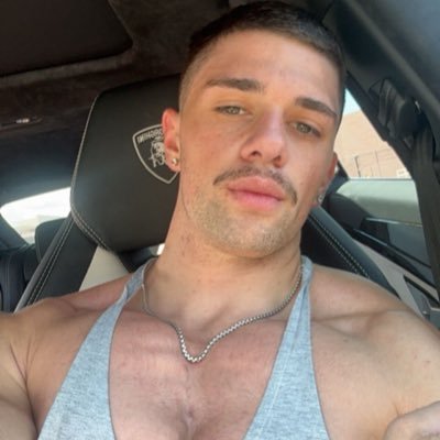 elli0tbrah's profile picture. 20yr old | 6ft 185lbs | DM for drains/customs