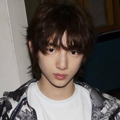 zeob2's profile picture. ّHybe ender