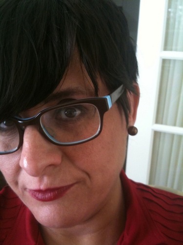 Chicanx lit, feminism, textual communities & digital humanities.  Associate Prof @csudh.  she/her. I write about pens & stationary @chicanawrites