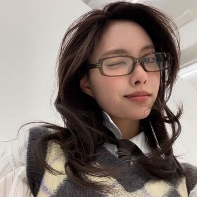 staaycboo's profile picture. +ғɪᴄᴡʀɪᴛᴇʀ 📚 +ᴋᴘᴏᴘ,ᴍᴜʟᴛɪғᴀɴᴅᴏᴍ,ᴅʀᴀᴍᴀs,ʟɪᴠʀᴏs,ᴀɴɪᴍᴇs ᴇ ᴇᴛᴄ