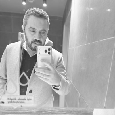 savunanadam611's profile picture. İş insanı müteahhit ithalat ihracat iki prenses babası 🧡 @trabzonspor aşığı Atatürk sevdalısı iş insanı icraat adamı yedek hesap @ByKara61_ydk 🐅