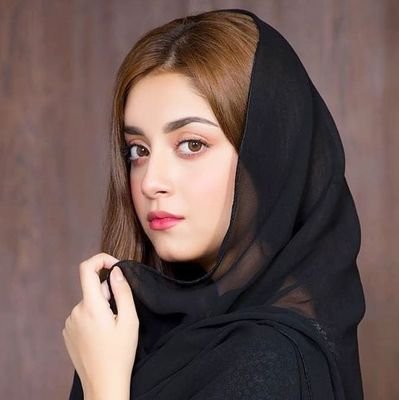 Stylishzara2's profile picture. stylish girl 😍