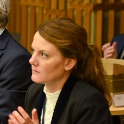 MV_Frey's profile picture. Littéraire tombée dans l'économie • Européenne, humaniste, progressiste • Tweete #Economie #Attractiveness #Trade • Compte personnel