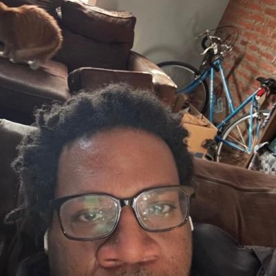 ParisPhl's profile picture. 