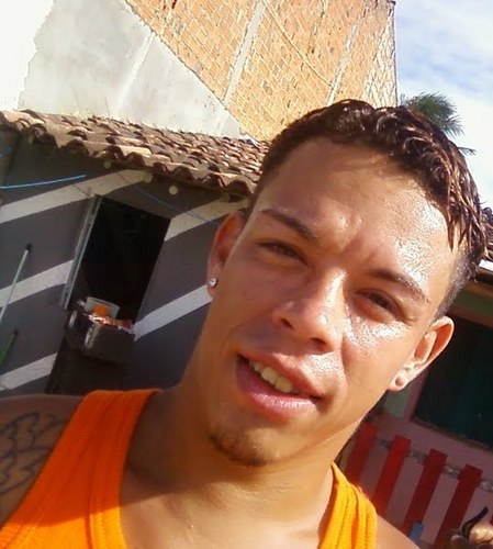chato loquinho abusado legal lindinho falo o que e serto nao gosta no posso faser nada por vcs