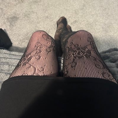 Kaz192872's profile picture. Uk cross dresser, not convincing but love to dress and feel sexy, love stockings and heels