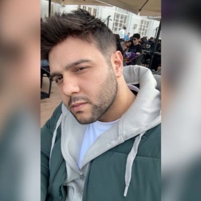 ben_alpo's profile picture. Tennıs coach 🥎🎾 FENERBAHÇE !