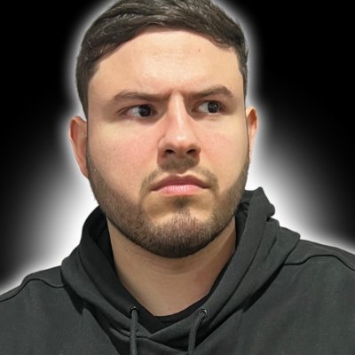 eljdsanchez's profile picture. 👤 26 años.
📰 Me gradué de periodista.
🎙️ Narrador.
🔥 Tengo mi canal en Youtube.
✍🏻 @benditofutve