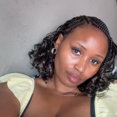 _KatlehoL's profile picture. ig: Kat.leho • Chelsea FC • Isaiah 41:10 •