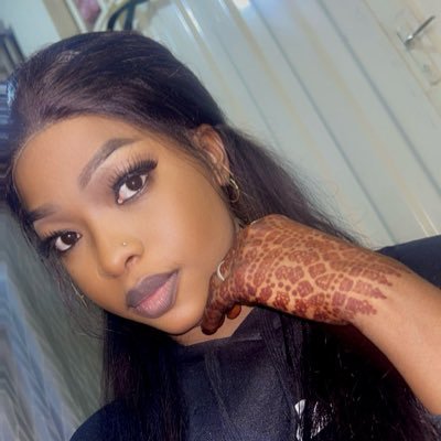 AstelSeye's profile picture. الْحَمْدُ لِلَّهِ رَبّ الْعَالمِينَّ 🙏🏼❤️