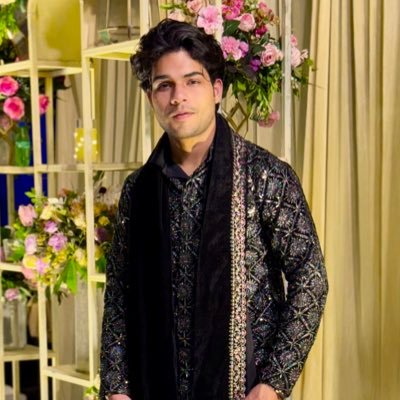 Shashan55941532's profile picture. Building discipline when motivation fails. Tweets from the grind…Learning in public. Failing forward.