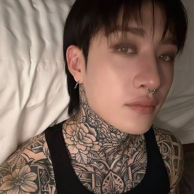 lunariapoetic's profile picture. ㅤ ㅤ ㅤ ㅤ 𝐃 ㅤ 𝐄 ㅤ 𝐕 ㅤ 𝐈 ㅤ 𝐋
​ 🔞ㅤ ୵. ㅤ 𝔇𝔢𝔞𝔡 𝔣𝔩𝔬𝔴𝔢𝔯𝔰 ㅤ 𓎆𓎆 ㅤ ࣪
​𝟎𝟎̶̲𝟯. ㅤ ㅤ شاك ㅤ ㅤ 𓄿 ㅤ ㅤ 𝔄𝗉𝗈𝖼𝖺𝗅𝗂𝗉𝗌𝖾
​ㅤ ㅤ ㅤ ㅤ 𝖈𝖔𝖑𝖉 𝖇𝖑𝖔𝖔𝖉.