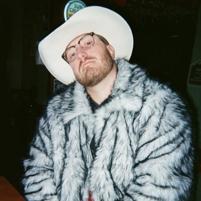 jstrickland07's profile picture. Pain heals, chicks dig scars, but glory lasts forever. Long Snapper from the haven🏈 •NFL Free Agent •Spring League ‘19 Alum •specialteamsU