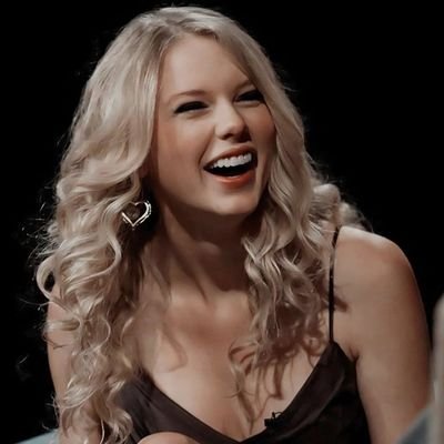 Annavickfavs's profile picture. BTS,BP,l,je,j,R,Twice,itzy,idle, aespa , Kep1er, Lesserafim,Ive,ZB1,BM, ts, or,txt,It,Katseye,JK,V,KOL,Izna,meovv,ADP,cortis,A20may, GS, Sb