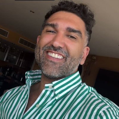 _mrseras's profile picture. say it "safe". 📺 @celebsgodating #e4 S13. 📸 represented by @uglymodels