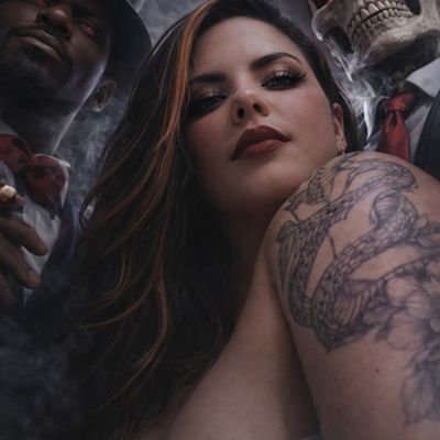 Soldelilith's profile picture. Cartomancia | Tarot | Baralho Cigano e diversos oráculos. 

Bruxa Eclética e colunista