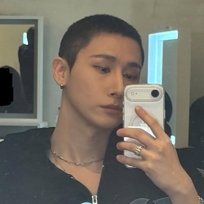 lovesICK_126's profile picture. only MX~❣️ 꿍프 🐱~"𝒀𝒐𝒖'𝒓𝒆 𝒕𝒉𝒆 𝒐𝒏𝒆 𝒘𝒉𝒐 𝒈𝒐𝒕 𝒎𝒚 𝒆𝒚𝒆𝒔" 💖 팀아이엠 균프로텍터 💜