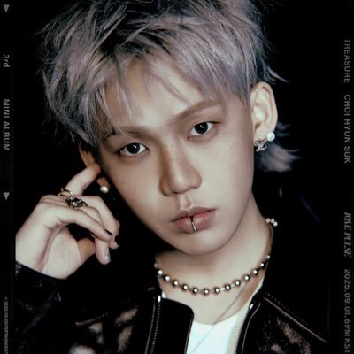 hyunsxuk's profile picture. NOT REAL, 1999 | #TREASURE’s ace, 최현석 / Choi Hyunsuk.