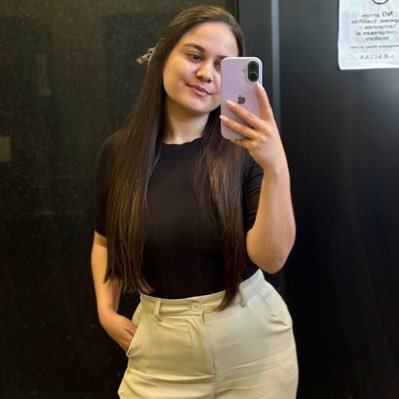 CeciSanttacruz's profile picture. 