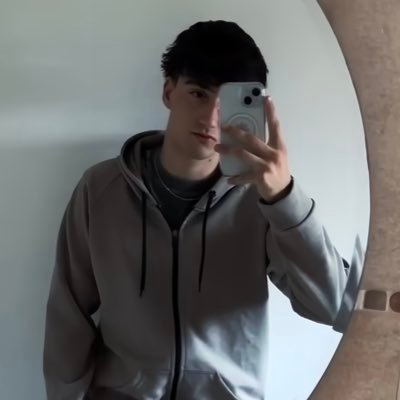 genaaaa13's profile picture. @genaaaro13