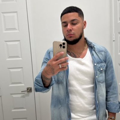 Katie_Basden's profile picture. 