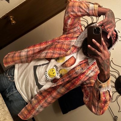 BcdaGR81's profile picture. 