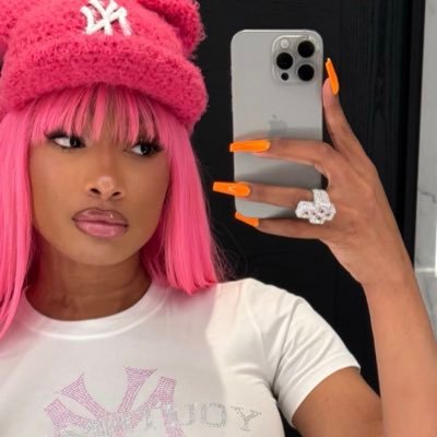 sralouist's profile picture. omg memphis depay hiiiiiiii