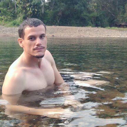 LFit02's profile picture. Se supone que aquí va algo que quiero que veas 👉🏻 Follow me 👈🏻