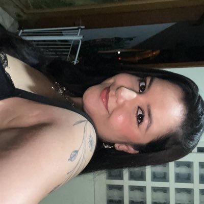 _vitoriacuellar's profile picture. SJRP. ♈ ig: @vitoriacuellar