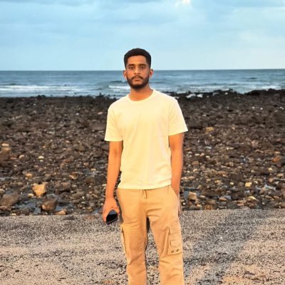 vwvvb's profile picture. واضرب بعصاك البحر!