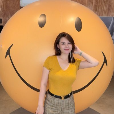 Lucy_M151's profile picture. Settle in Boston
Food and cooking enthusiasts
Fashion designer and a winery CEO