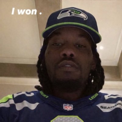 RedHuxtable's profile picture. 🎥🖥 IG: @theo_digi