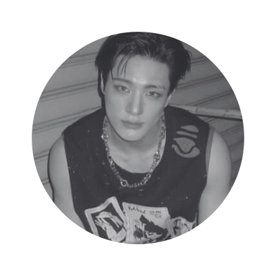 Jenoh's profile picture. Proud to be Amourelle's, always.