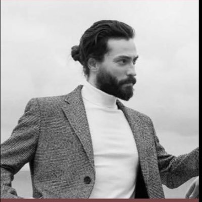 ekesaadi's profile picture. 🎧🏀⚽️