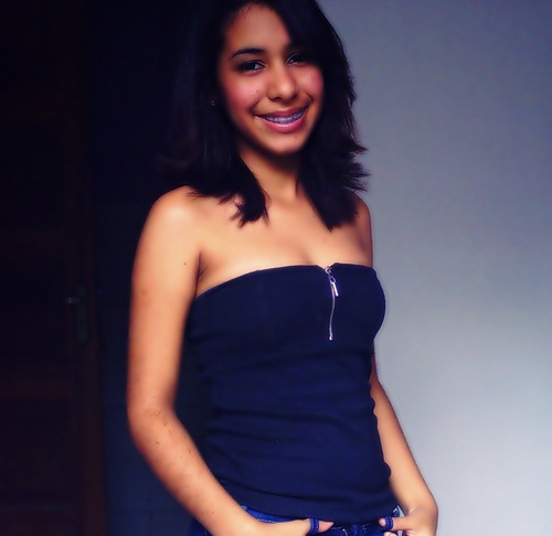Sou como você me vê. Posso ser leve como uma brisa ou forte como uma ventania, Depende de quando e como você me vê passar,