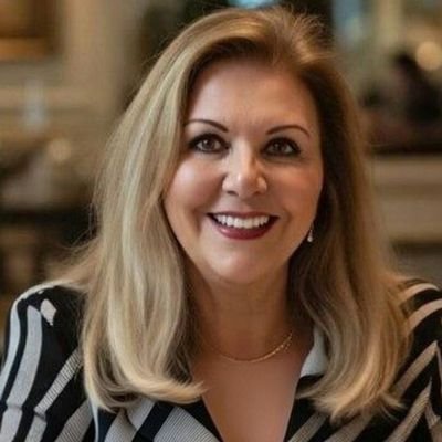 VicentinVilma's profile picture. Cabe a nós acender a luz que o mundo decide apagar.