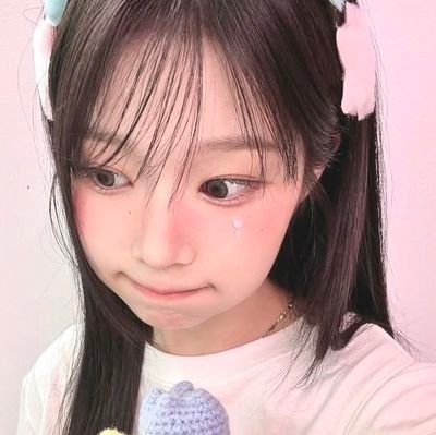 sweqties's profile picture. 𝒄𝒍𝒐𝒖𝒅 𝒔𝒐𝒏𝒂𝒕𝒂, page III. Venice 05:33 ㅡ ☁️🎀 porcelain skies breathing しずかな light. satin air tracing tender halos.