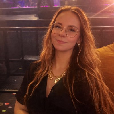 Em_Busheeran's profile picture. Έμυ - Emy : 🇬🇷 - 🇫🇷 /📍🇨🇦 // Dancing Queen // « Peyton Sawyer is not human, she’s an angel, and she’s my angel. »