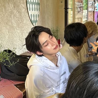 sunriextealr's profile picture. 🗑 @yumeisevirie