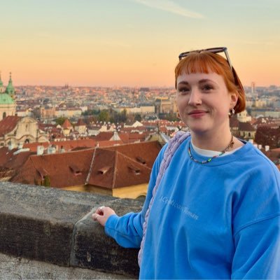 annapasty's profile picture. 🌱📚💚 Musical theatre enthusiast.