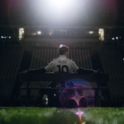 Lupias_18's profile picture. 